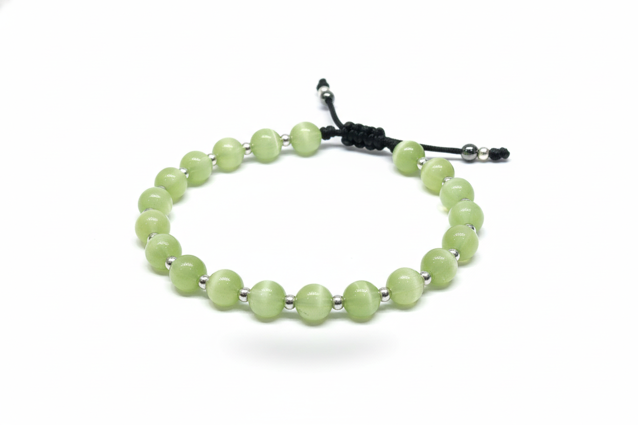 Elegant Green Beaded Bracelet