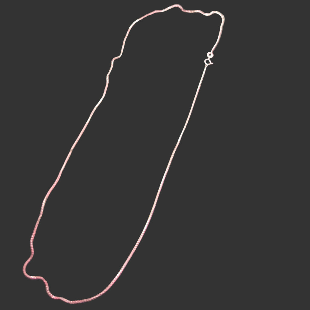 Elegant and classy silver chain for all occasions