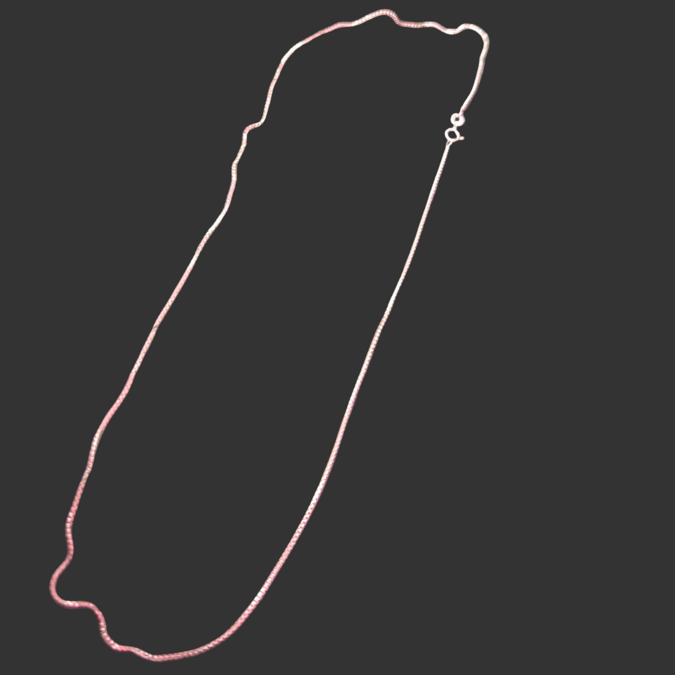 Elegant and classy silver chain for all occasions